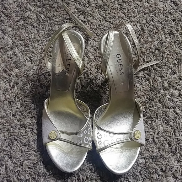 #93. Guess heels. 4inch. Size: 8.5 - Picture 1 of 8